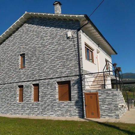 La Casa Del Zapatero Feriehus Corvera (Cantabria)