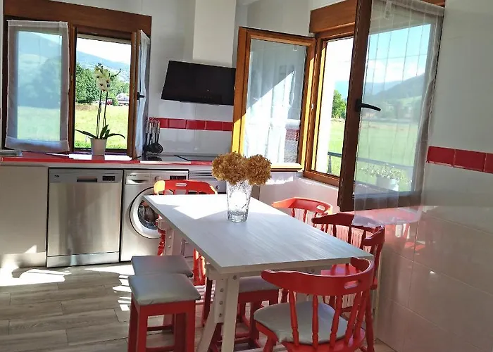 La Casa Del Zapatero Feriehus Corvera (Cantabria)